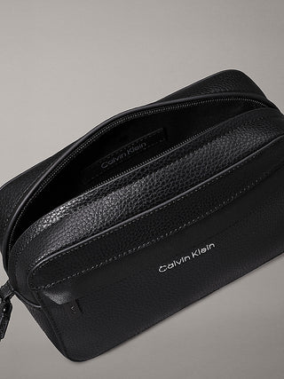 CALVIN KLEIN MEN'S FRONT LOGO CLUTCH K512200 BHE