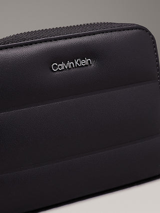 CALVIN KLEIN MEDIUM WALLET LINE QUILT WITH LOGO AND ZIP WOMEN K612201 BEH