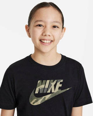 NIKE T-SHIRT CLUB SESONAL CAMO JR FD3957 010