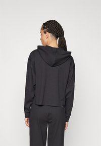 PUMA ELEVATED HOODIE WOMEN 682503 01