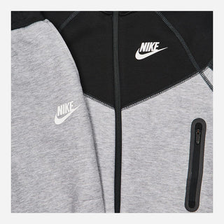 NIKE TECH TRACKSUIT WITH JR LOGO 66L050 G0E