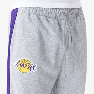 NEW ERA PANTALONE TUTA MESH PANEL RELAXED LOS ANGELES LAKERS UOMO 60435491 030